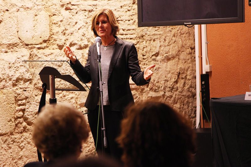 Inauguració del Patrimoni Viu amb testimonis de com era ser nen a la república al Claustre. FOTOS: Lali Puig