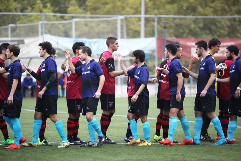 Futbol: Sant Cugat Esport FC - Junior FC a la ZEM Jaume Tubau. FOTOS: Lali Puig