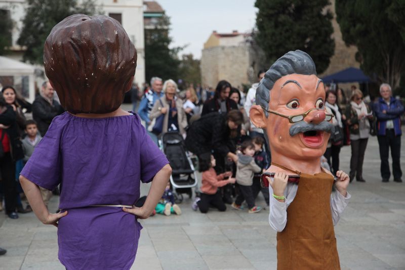 Ball de caparrots i capgrossos a la Plaça d’Octavià de Sant Cugat FOTOS: Lali Puig