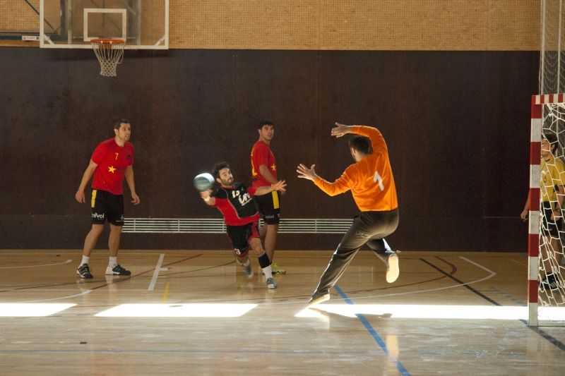 El Club Handbol Sant Cugat, en una imatge d'arxiu en un partit contra el Pardinyes de Lleida. FOTO: Aïda Sotelo