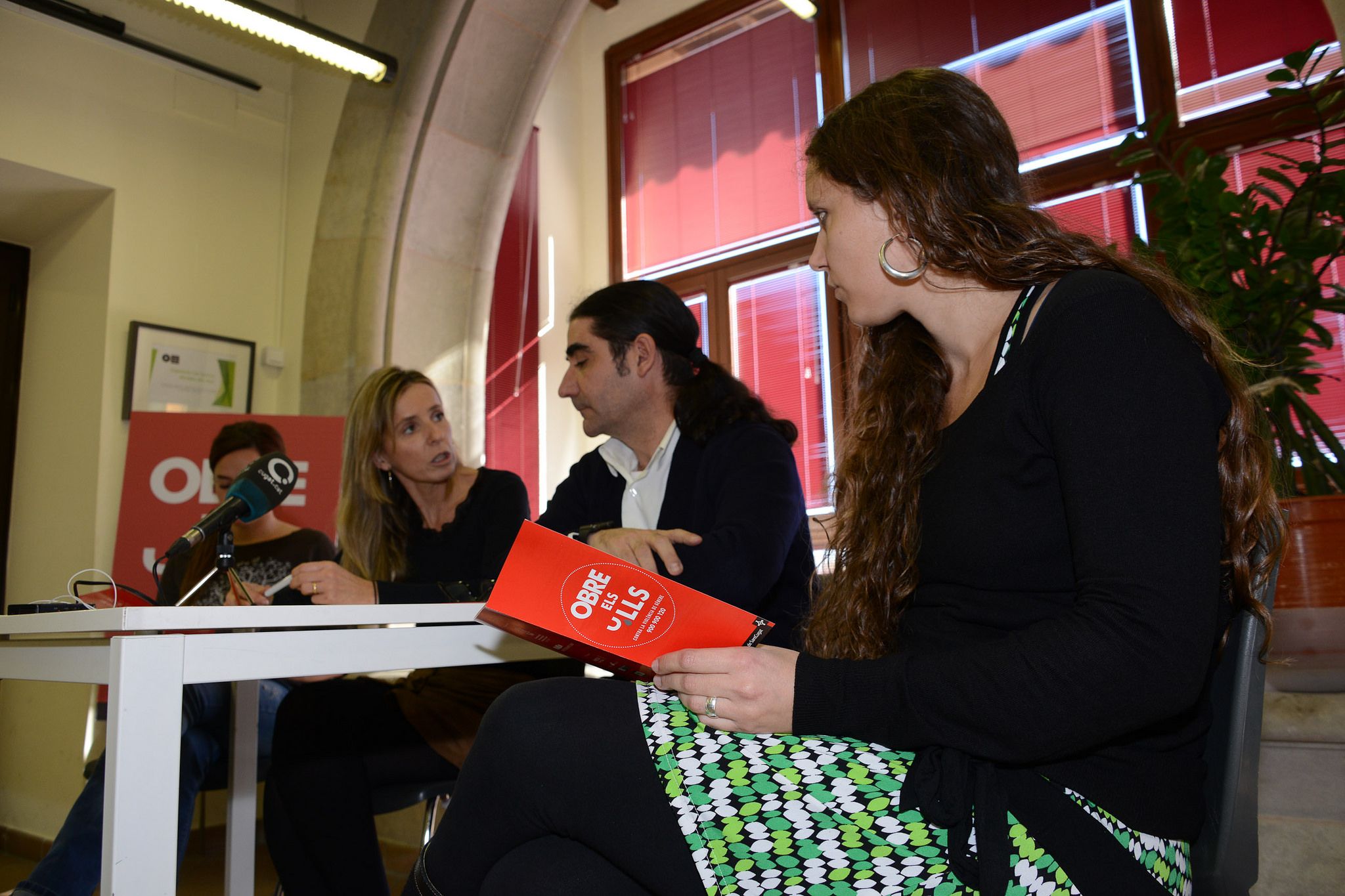 Presentació dels actes de la campanya "Obre els ulls contra la violència de gènere". FOTO: Localpres 