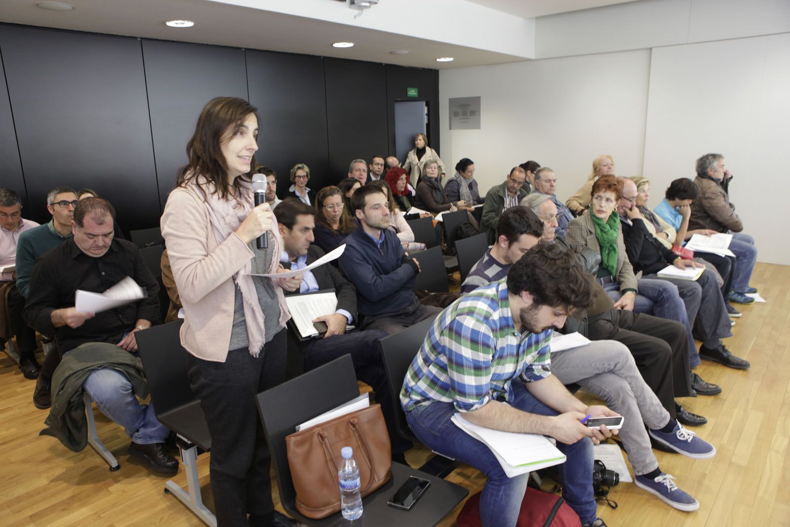 La representant de l'AMPA de la Farga. FOTO: Artur Ribera