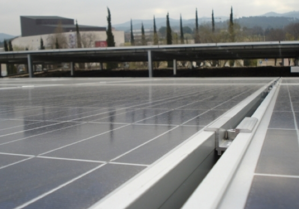 Les plaques solars del Parc Ramon Barnils FOTO: JR Armdàs