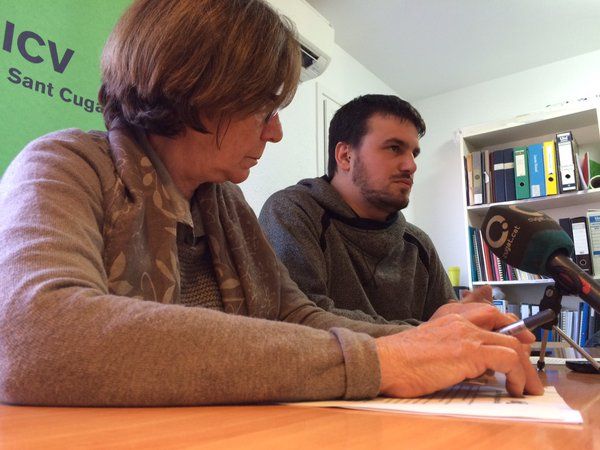 Els dos regidors d'ICV-EUiA Roser Casamitjana i Ramon Gutiérrez. FOTO: Mariona Sagalés