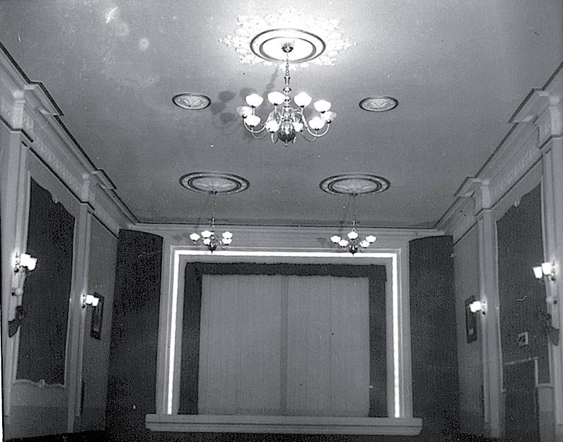 Interior del ‘Nuevo Cinema Tadeo’. FOTO: Arxiu