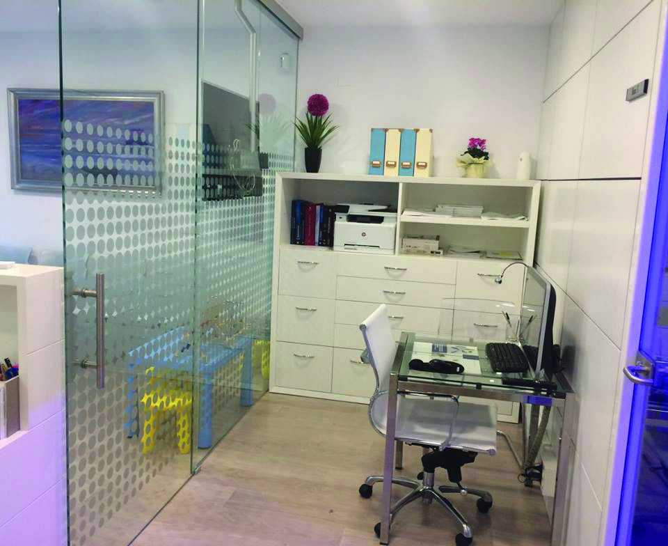 Els professionals del Centre Dental Reato estan en constant formació. FOTO: Cedida 