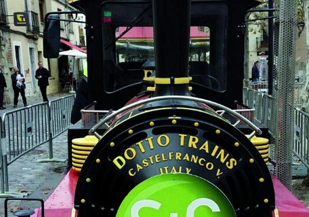 Aconsegueix els tiquets pel trenet als comerços adherits. FOTO: Cedida