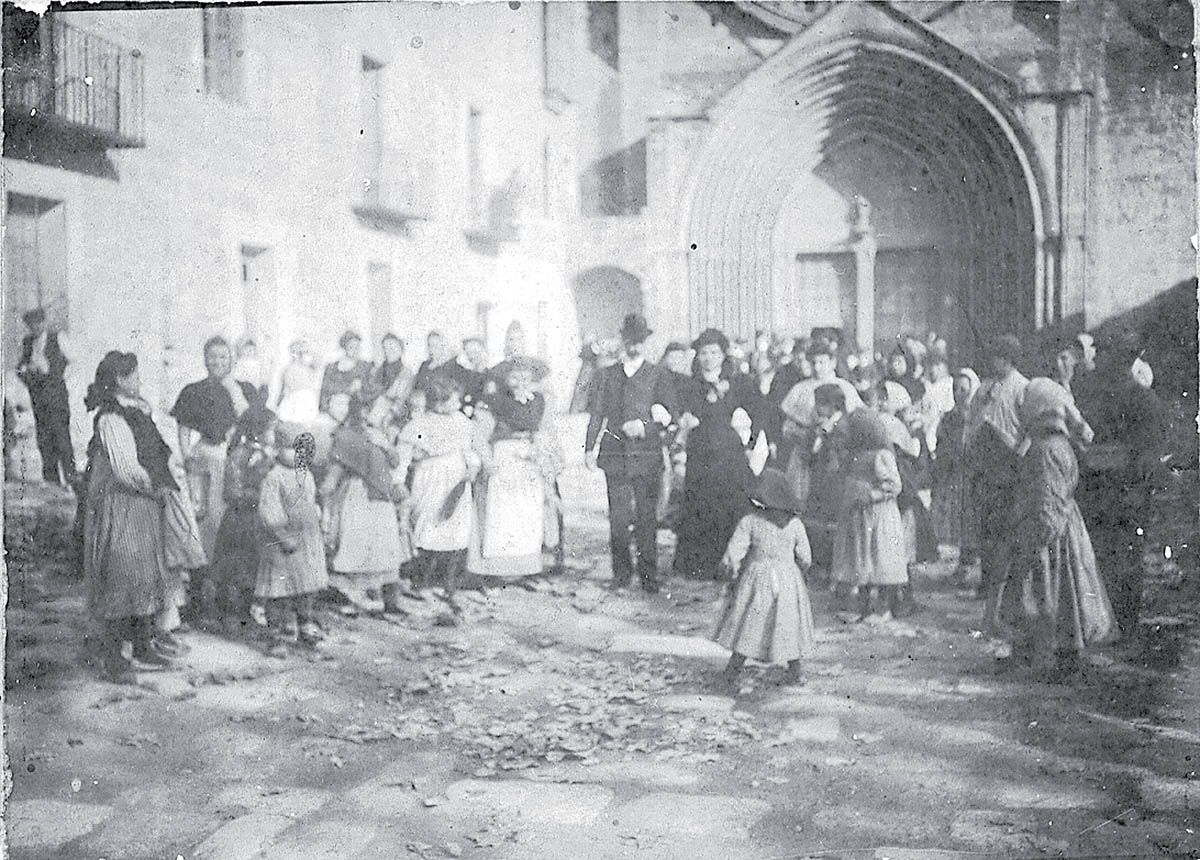 Casament al Monestir. Imatge de principis de s.XX. Foto: arxiu