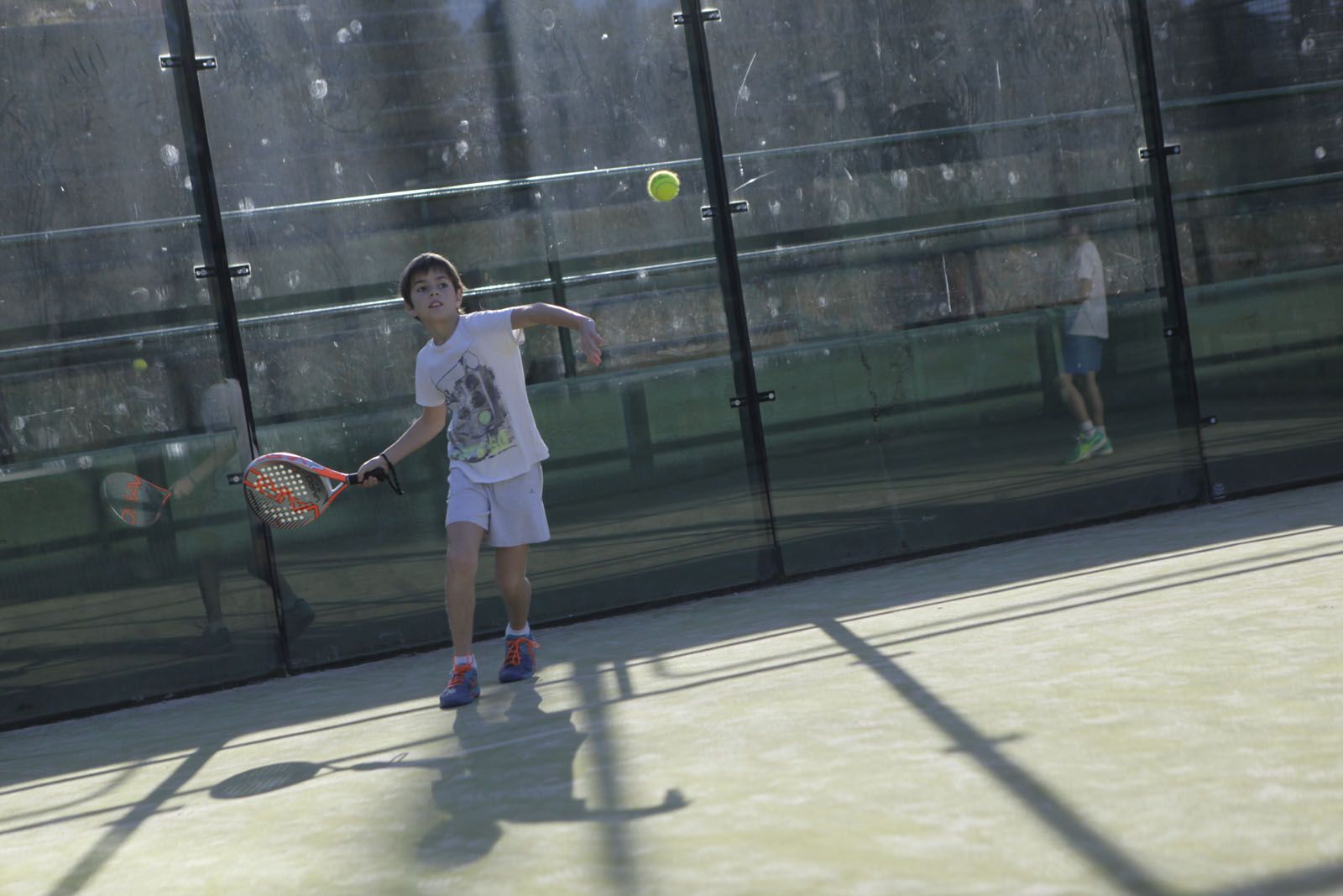 Un torneig de pàdel infantil ha estat una de les activitats organitzades. FOTO: Artur Ribera
