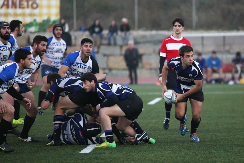 Acció del partit entre CR Sant Cugat i Barcelona Enginyers Rugby. FOTO: Lali Puig