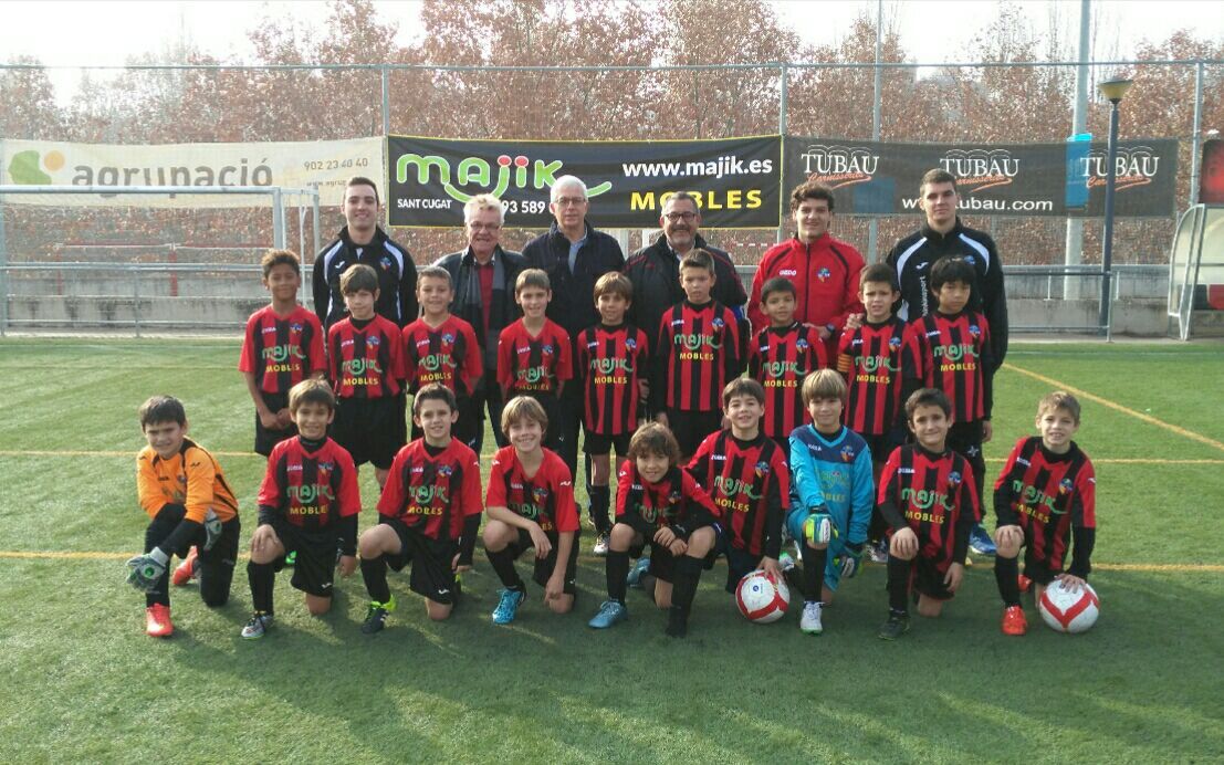 Un dels 21 equips de futbol-7 del club que lluirà el patrocini de Mobles Majik. FOTO: Sant Cugat Esport FC 