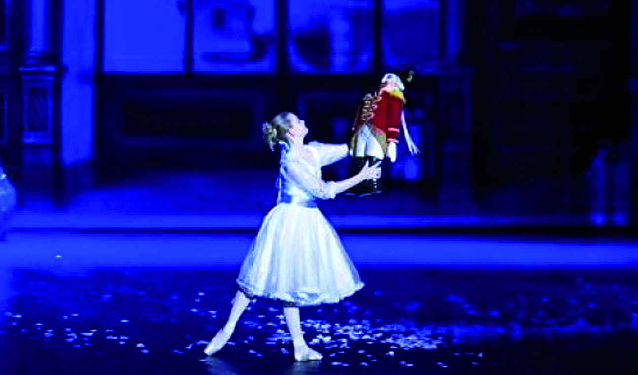 El Baller Rus de Barcelona interpreta el Trencanous. FOTO: Cedida