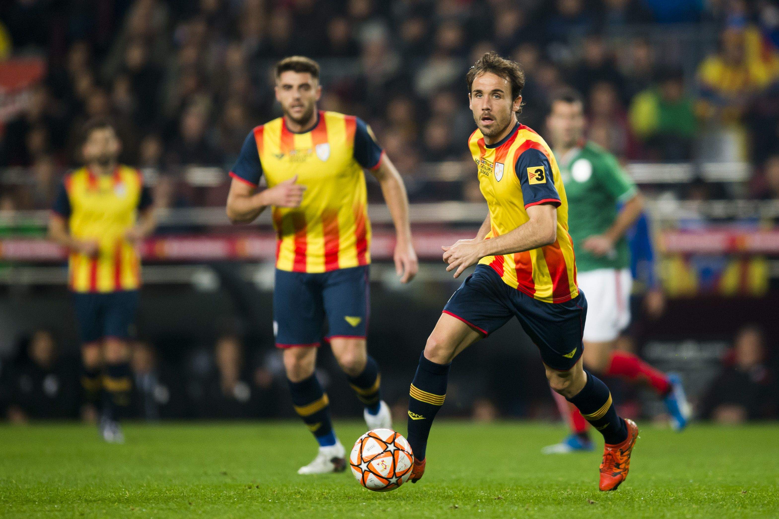 David López, darrere de Joan Verdú. FOTO: FCF