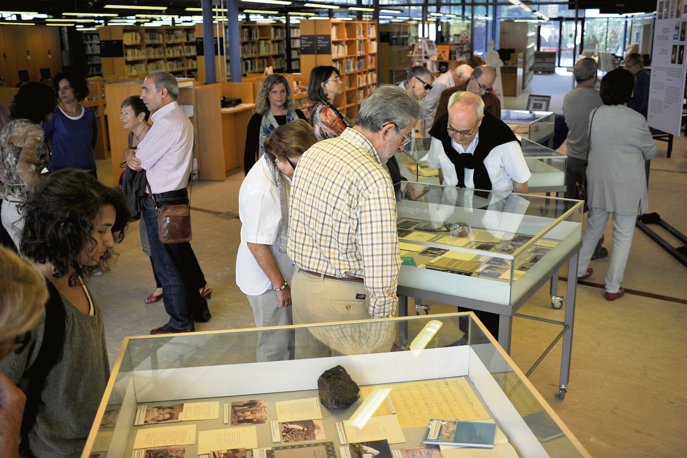 Una mostra feta a la Biblioteca de Gabriel Ferrater. FOTO: Artur Ribera 