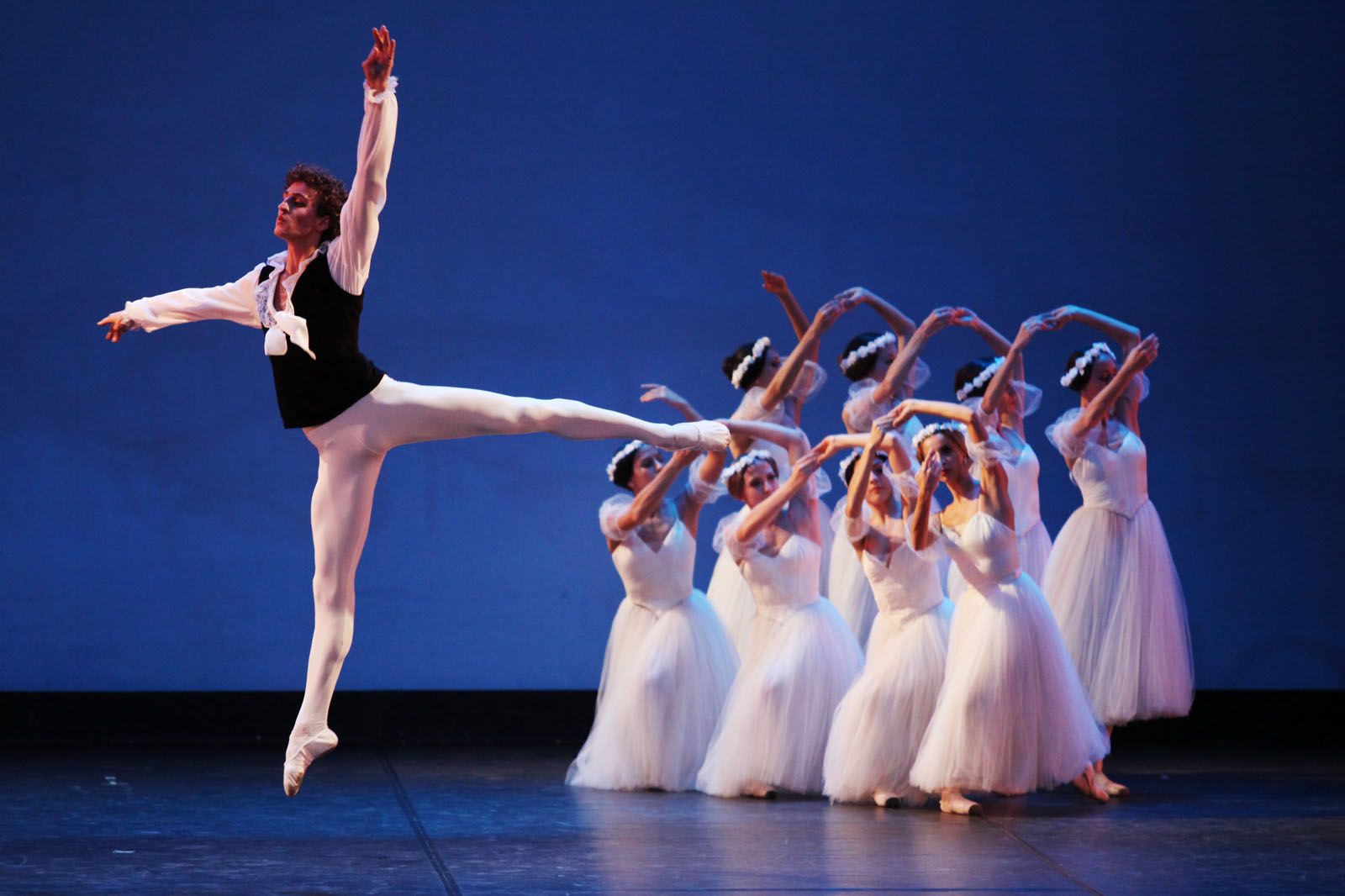 Dansa al Teatre Auditori. FOTO: Lali Puig