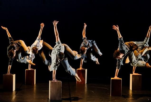 Sorteig d'entrades per anar al teatre. FOTO: Arxiu