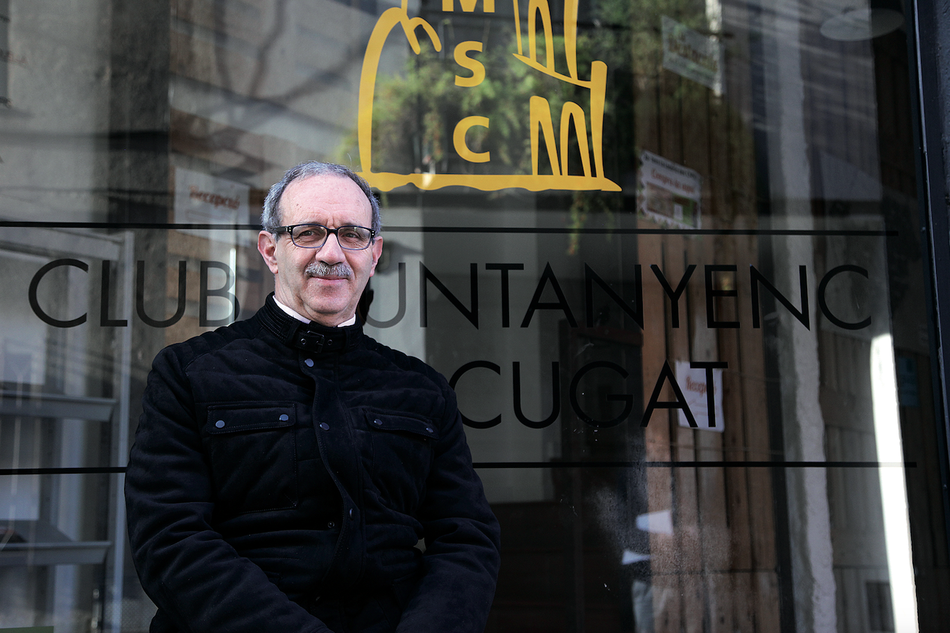 El nou president del CMSC, Silvano Bendinelli a la porta de l'entitat. FOTO: Lali Puig