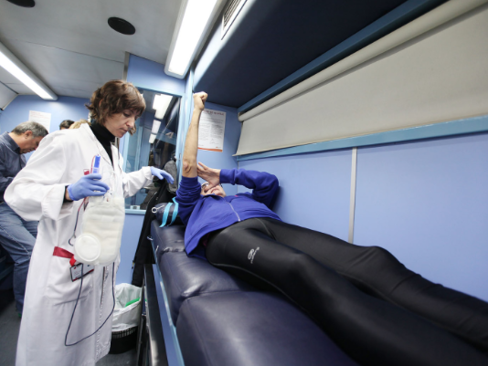 Imatge de la donació de sang del Banc de Sang i Teixits de Catalunya. FOTO: Lali Puig