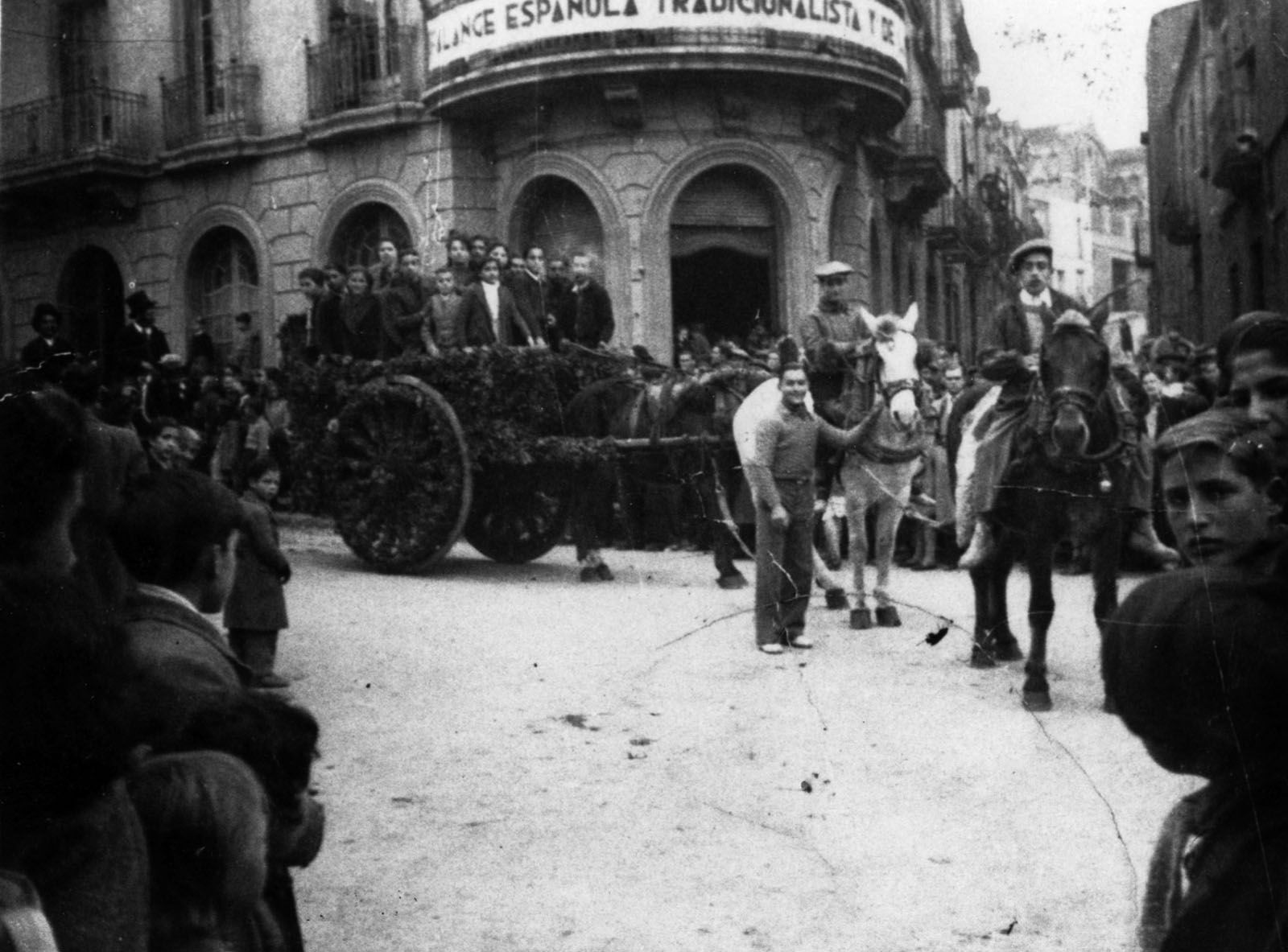 Festa de Sant Antoni als Quatre Cantons (1944). FOTO: Fons Cabanas