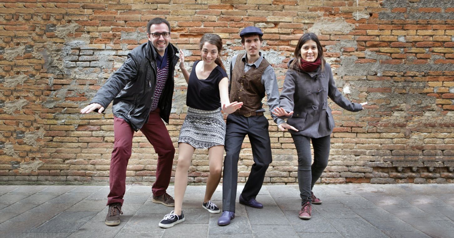 Pau, Lai, Arnau i Eva ballen lindy a Sant Cugat FOTO: Artur Ribera