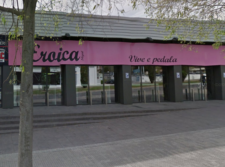 Eroica és una botiga de bicicletes que es troba a l'avinguda de Cerdanyola.