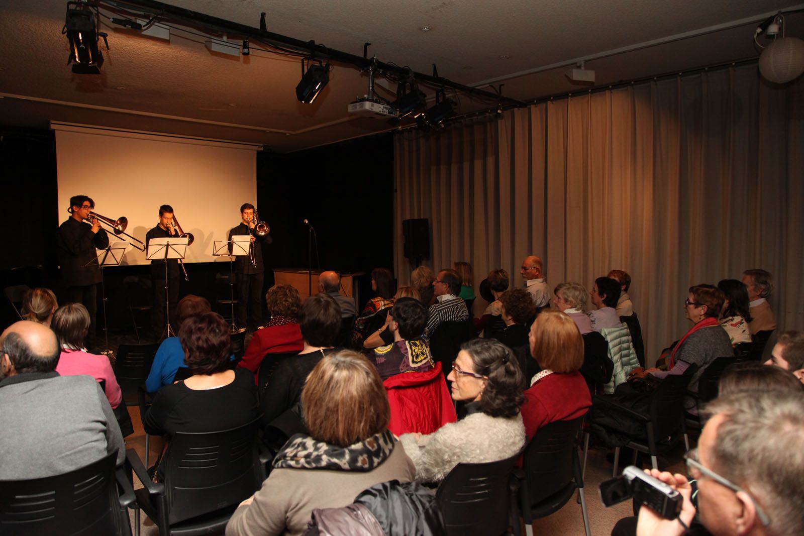 Alumnes de l'Escola de Música han ofert un concert. FOTO: Lali Puig