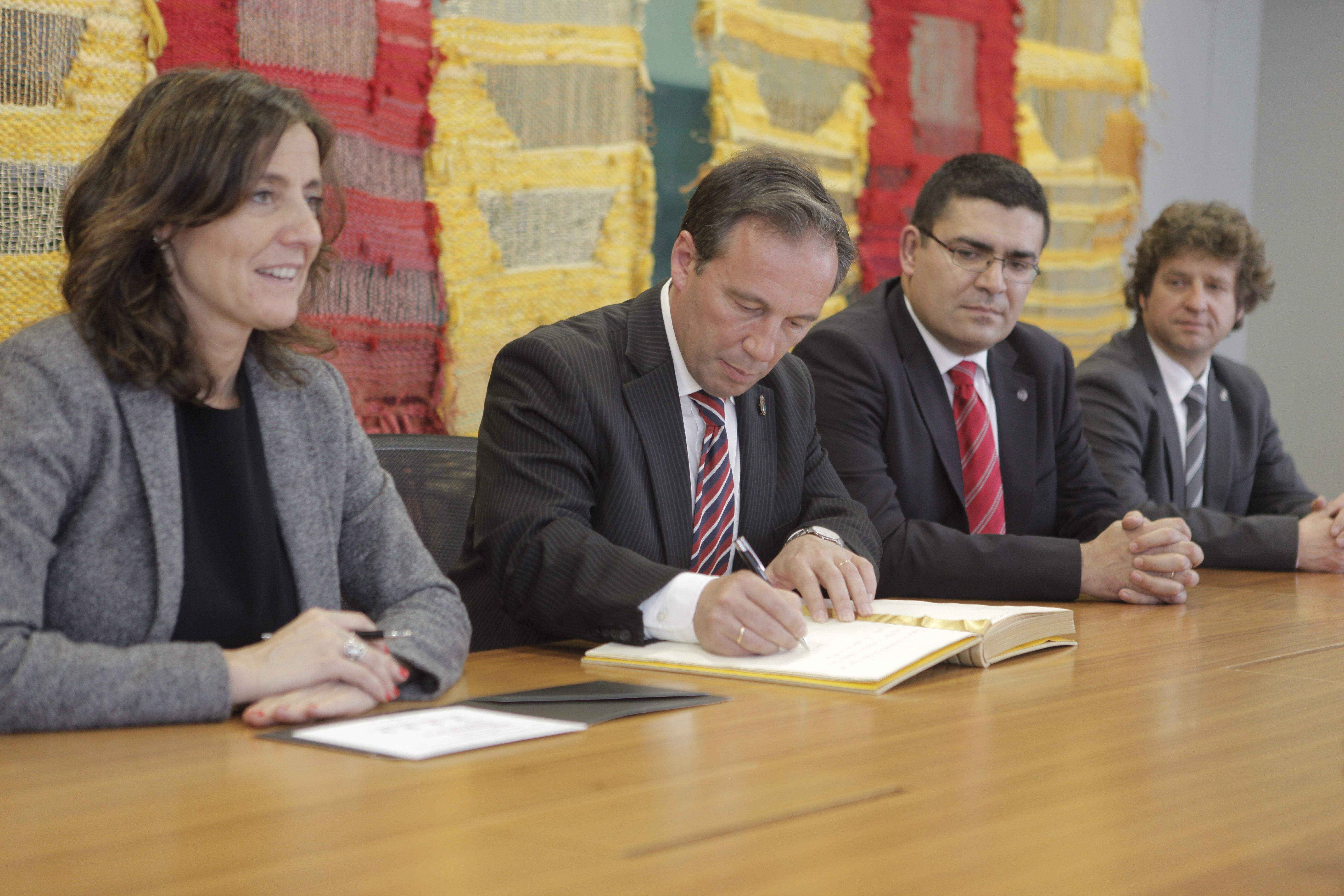 L'alcalde de La Haba va visitar Sant Cugat per Sant Medir 2015  FOTO: Artur Ribera