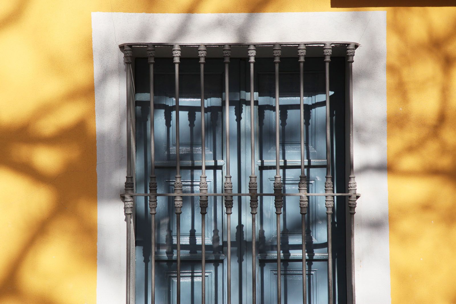 Ombres a plaça Barcelona. FOTO: Lali Puig
