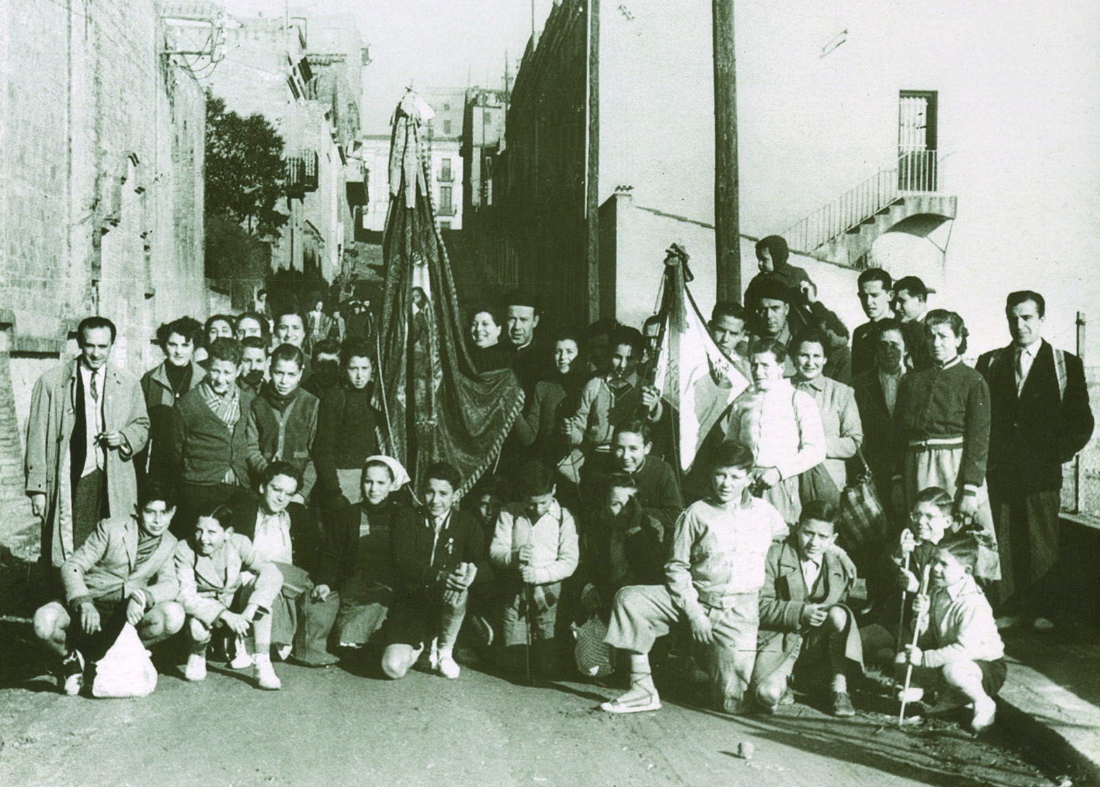 Foto de colla abans de sortir cap a Sant Medir l'any 1955 FOTO: Fernando Sans/Fons Rosa M. Sans