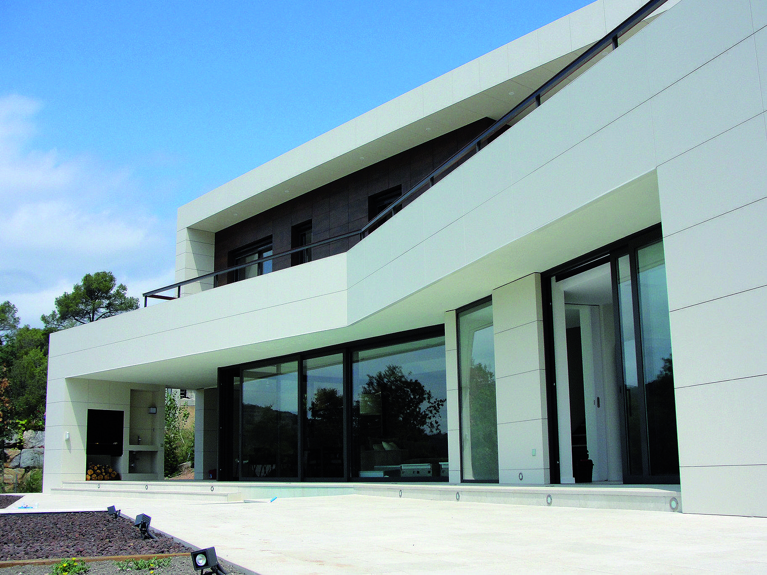 Renova la imatge de la teva llar amb Aluminis SC FOTO: Arxiu 