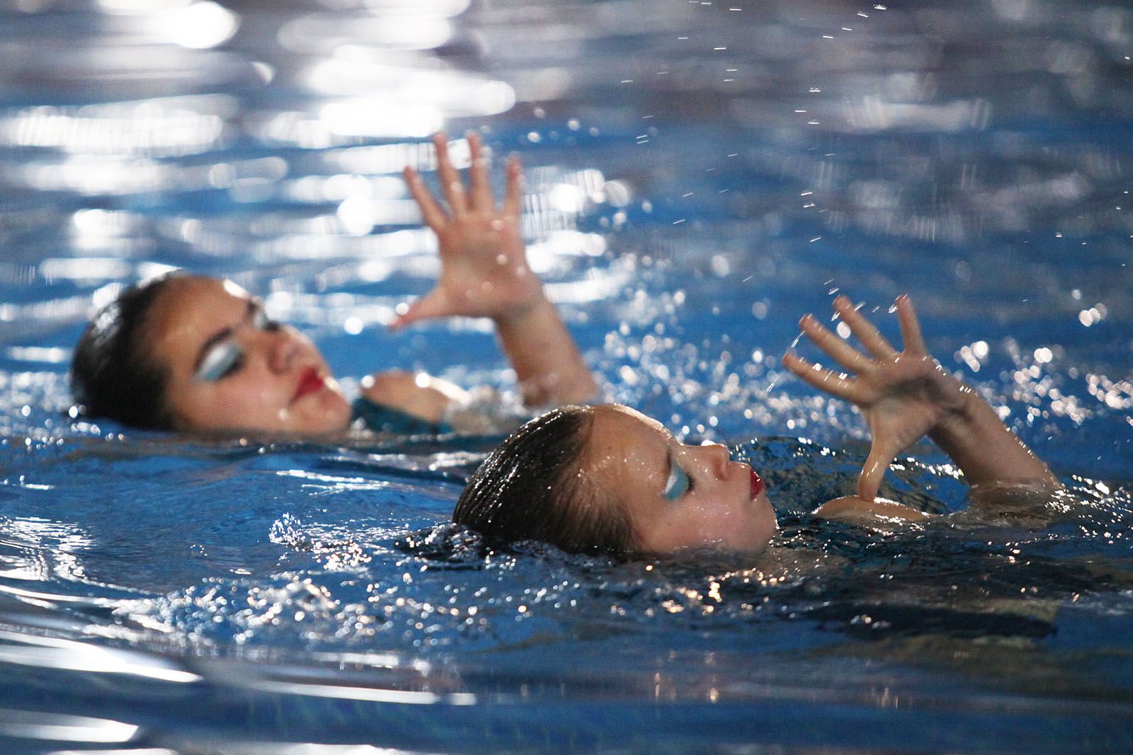 Exhibició de natació sincronitzada al Complex Esportiu EMD Valldoreix. FOTOS: Lali Puig