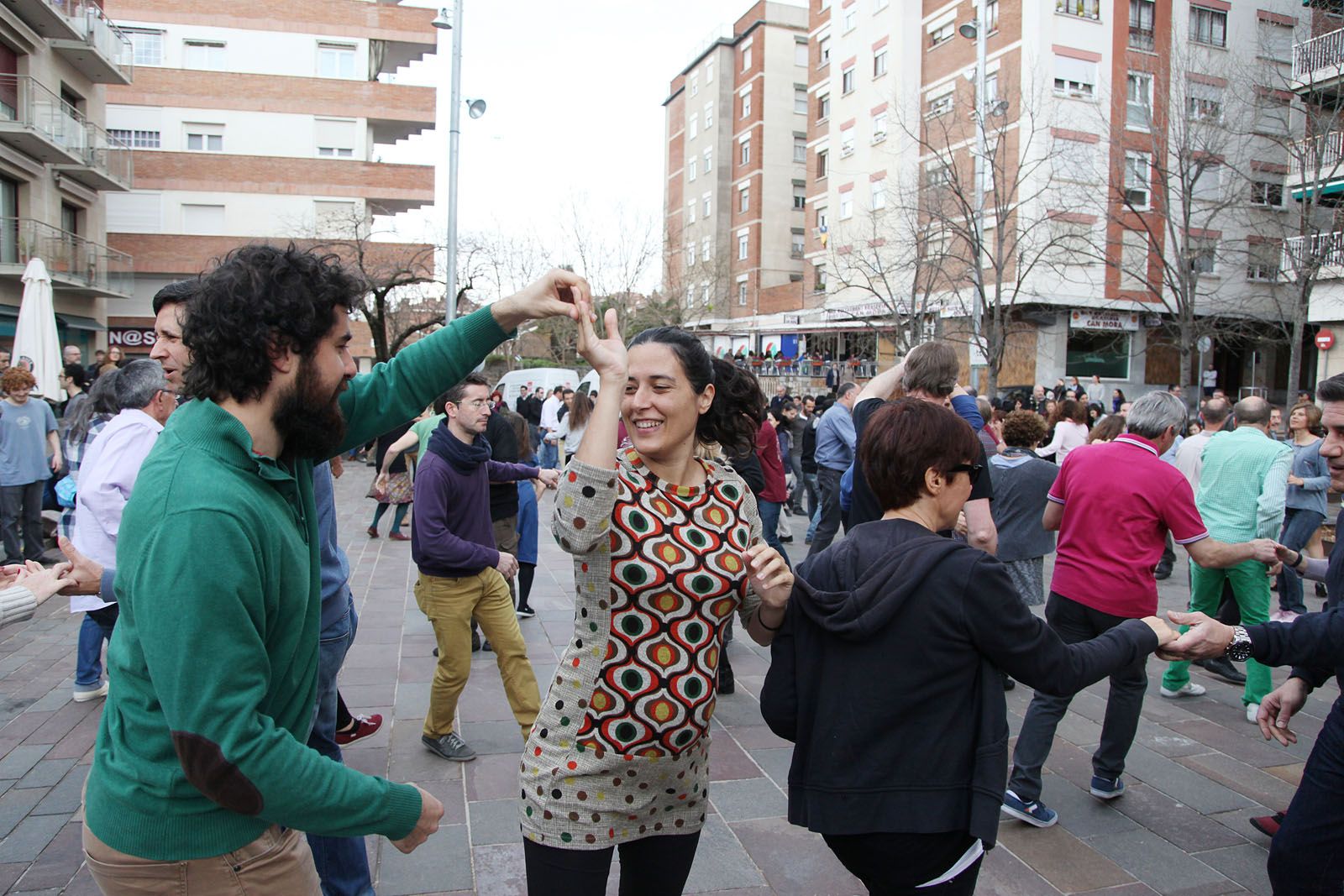  Vermut & swing a la plaça de Can Quitèria. FOTOS: Lali Puig