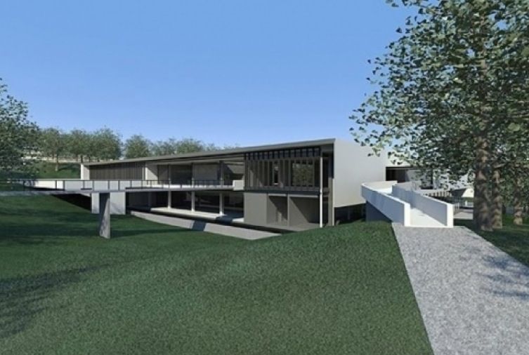 Exterior del projecte aturat de l'Hospital Vicente Ferrer de Rubí  FOTO: Cedida