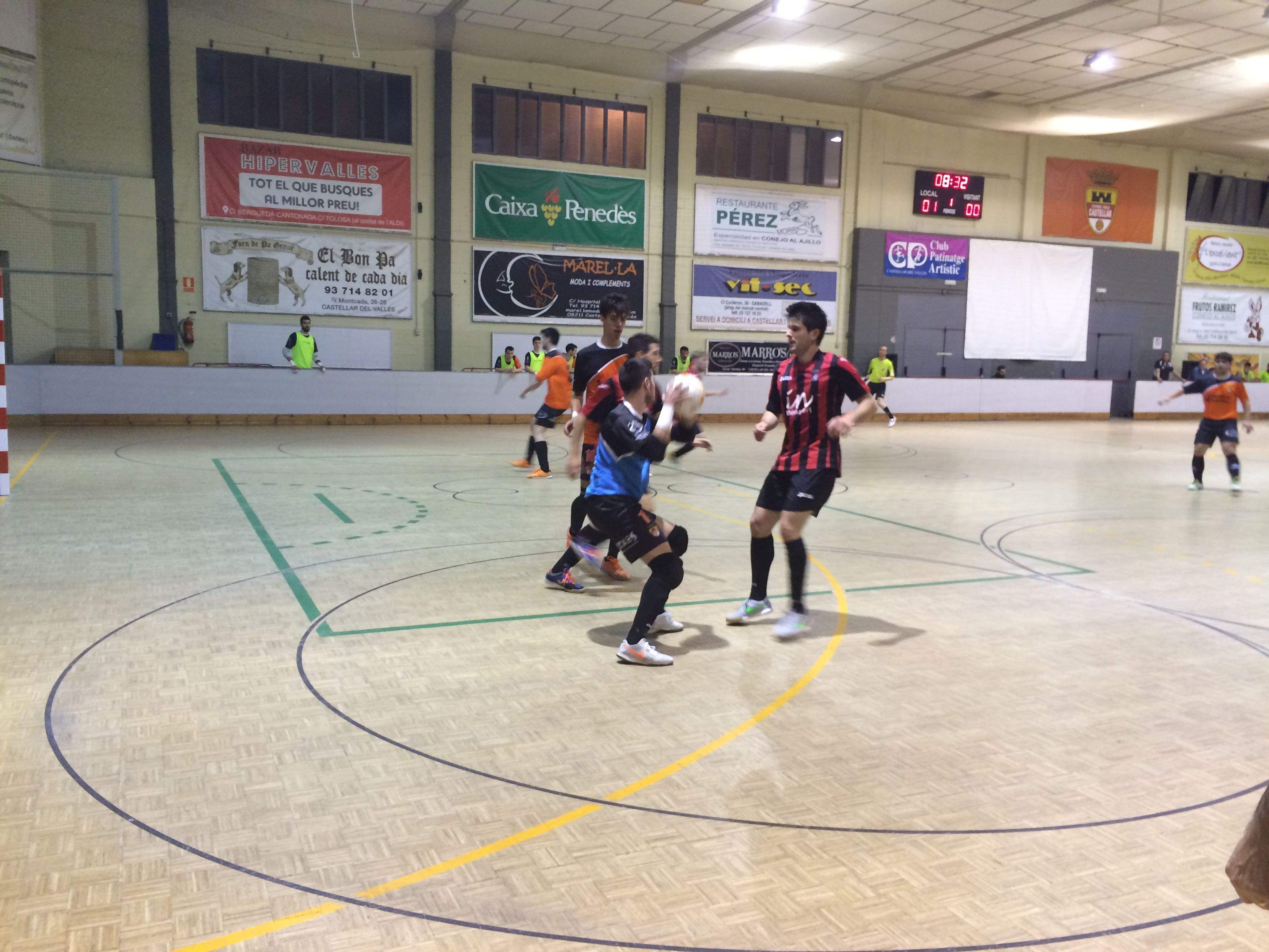 El FS Sant Cugat ha perdut (5-0) a la pista del FC Castellar FOTO: À. L. P.