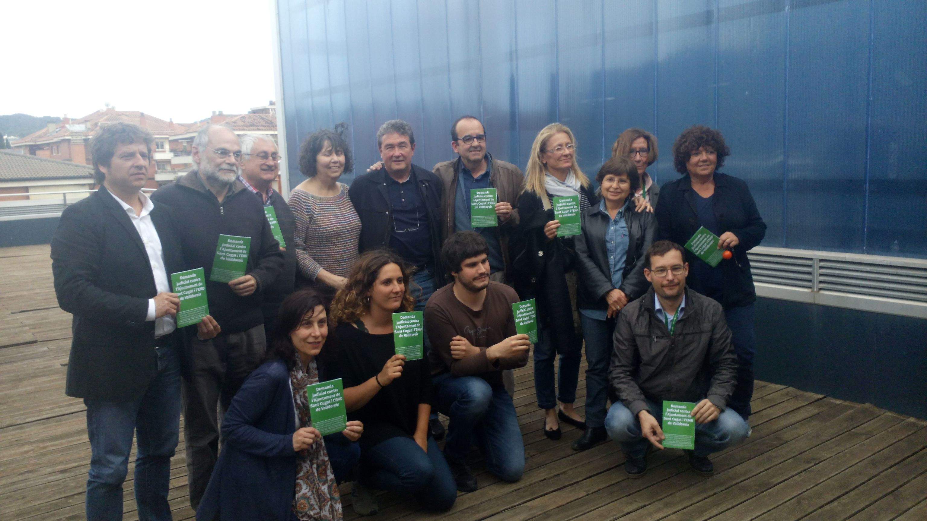 Representants dels partits i entitats que han denunciat públicament "la mala gestió urbanística" 