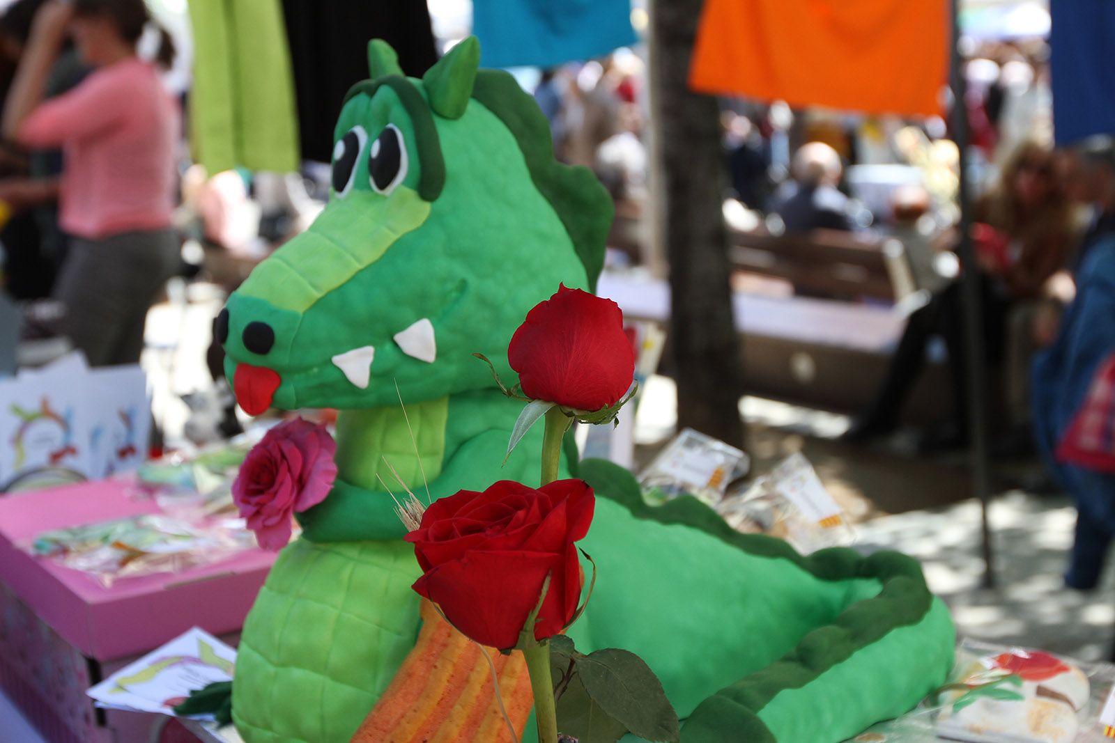 Sant Jordi mobilitza Sant Cugat  FOTO: Haidy Blanch