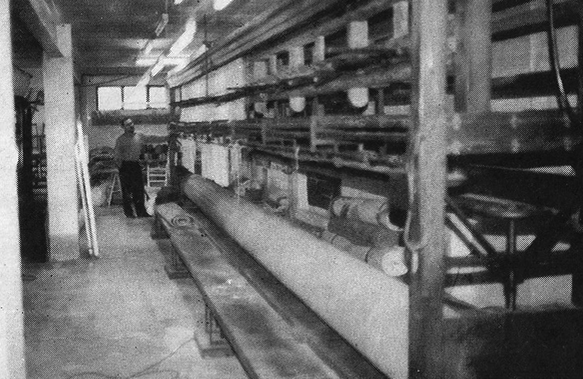 Era un teler molt especial, tant per la seves dimensions com per tanta història que tenia penjada del seu corró  FOTO: Cedida