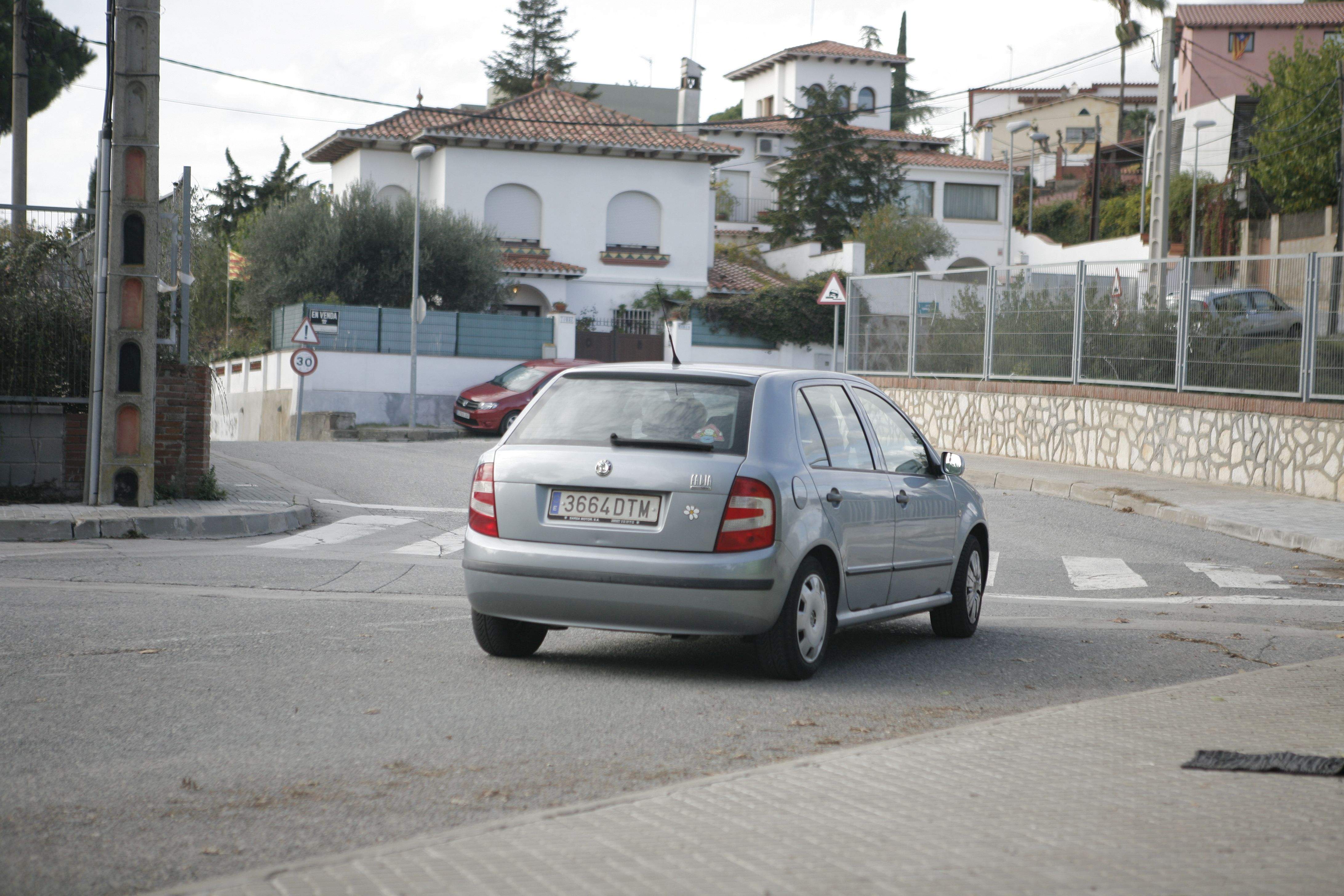 La manca de senyalització als districtes l'han reivindicat diversos grups municipals FOTO: Artur Ribera