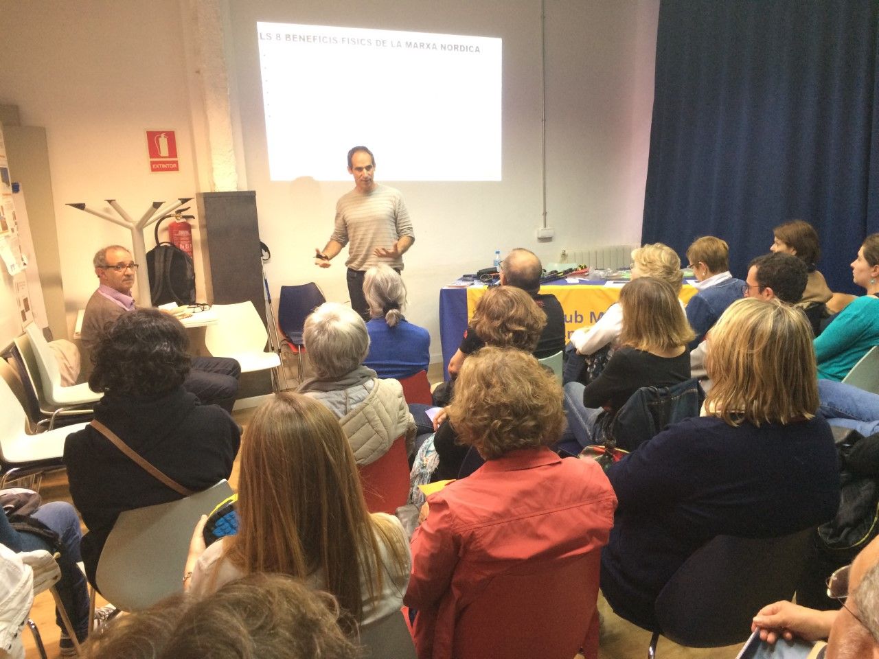 La sessió de Xavier Ortega va comptar amb una cinquantena d'assistents FOTO: Àlex López Puig