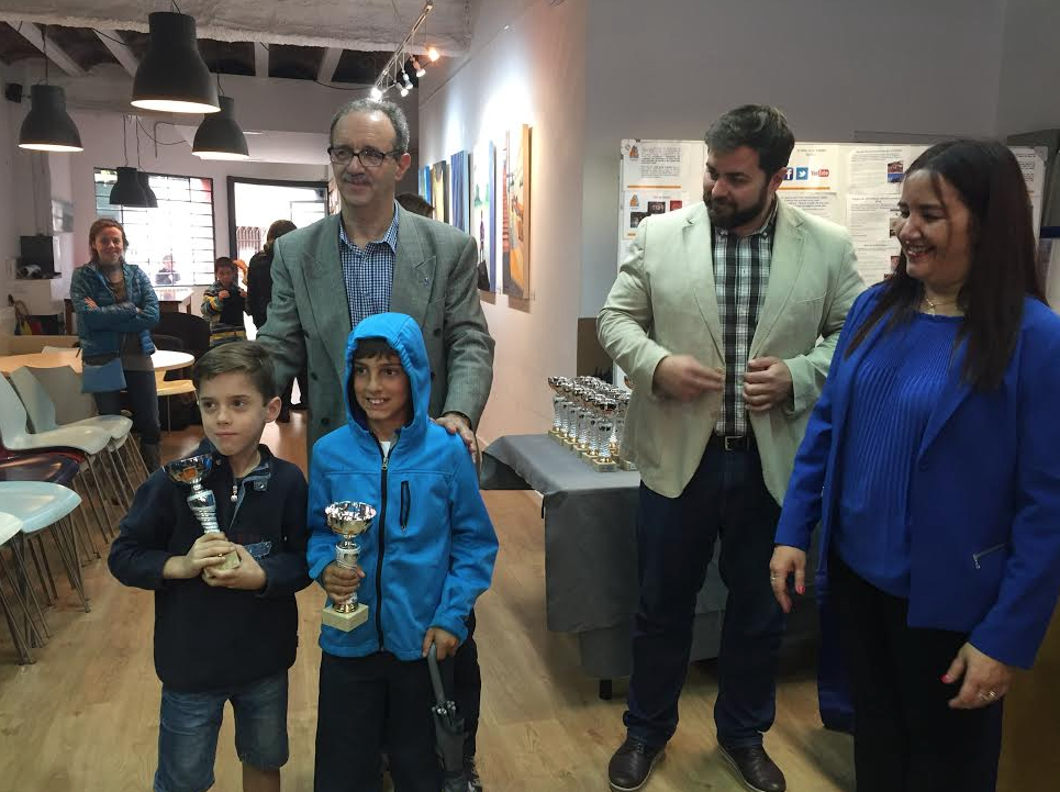 L'entrega de premis s'ha celebrat a la seu del Club Muntanyenc Sant Cugat a causa de la pluja FOTO: Sergi Baixas
