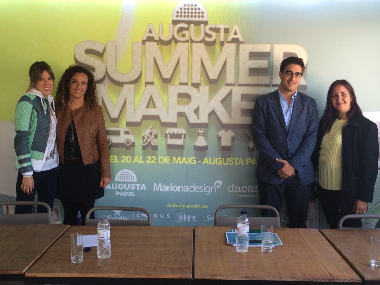 Carla Hinojosa, Elena Badia, Joan Muro i Mayte Pérez, en la presentació del Summer Market FOTO: Àlex López Puig