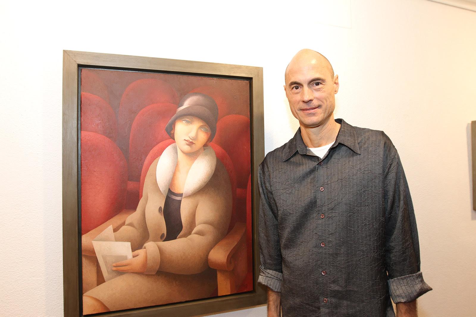 Fabio Hurtado al costat d'una de les seves obres FOTO: Haidy Blanch