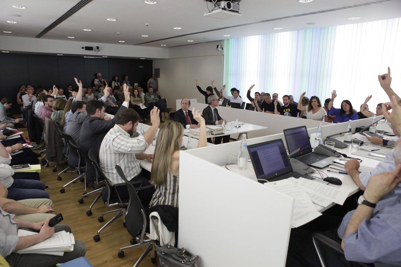 El moment d'una votació FOTO: Artur Ribera 