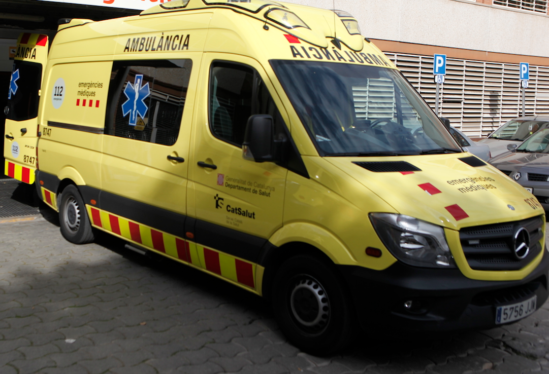 Image d'una de les ambulàncies del SEM FOTO: Artur Ribera
