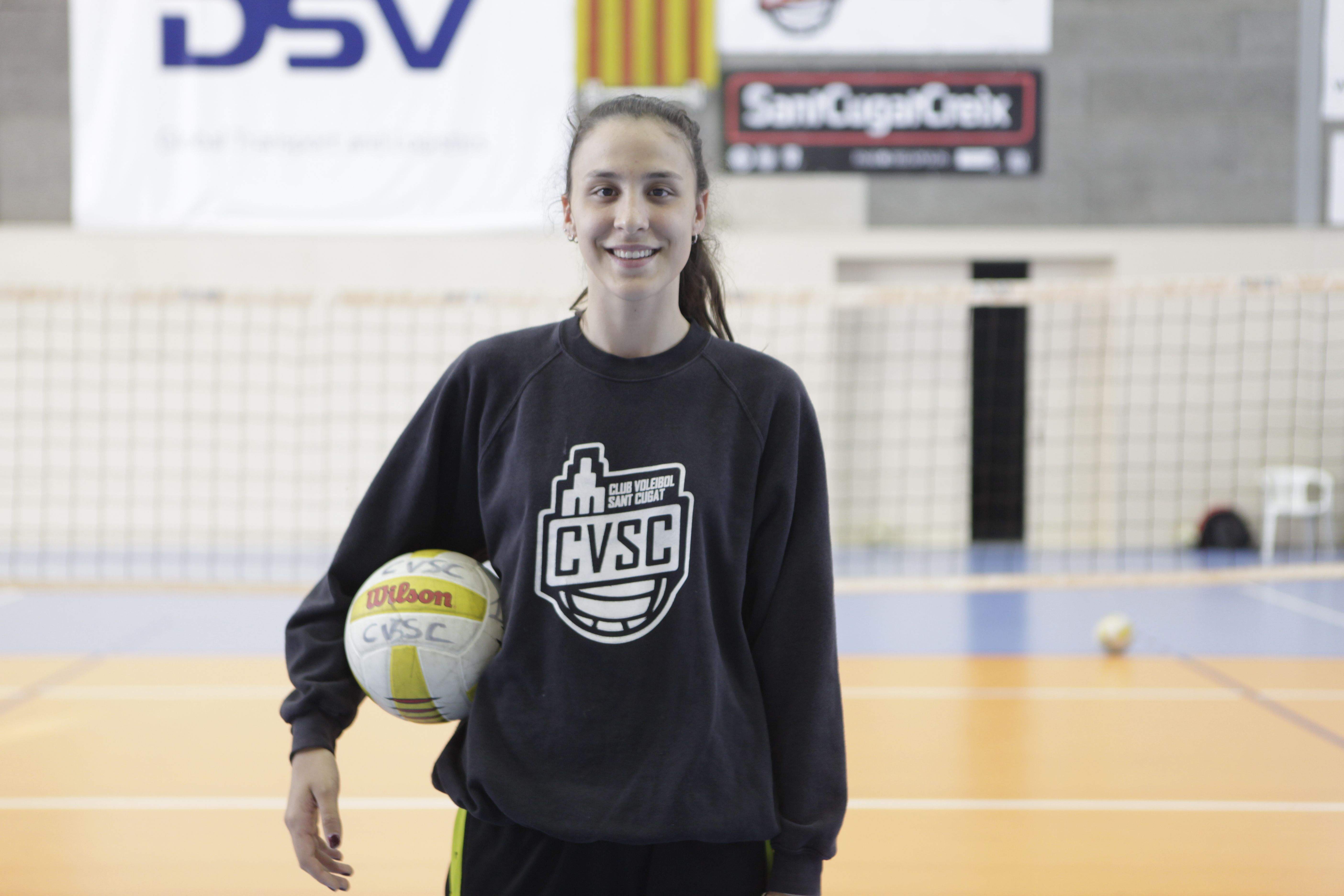 Aina Berbel té 16 anys, és central i mesura 1,86 metres FOTO: Artur Ribera