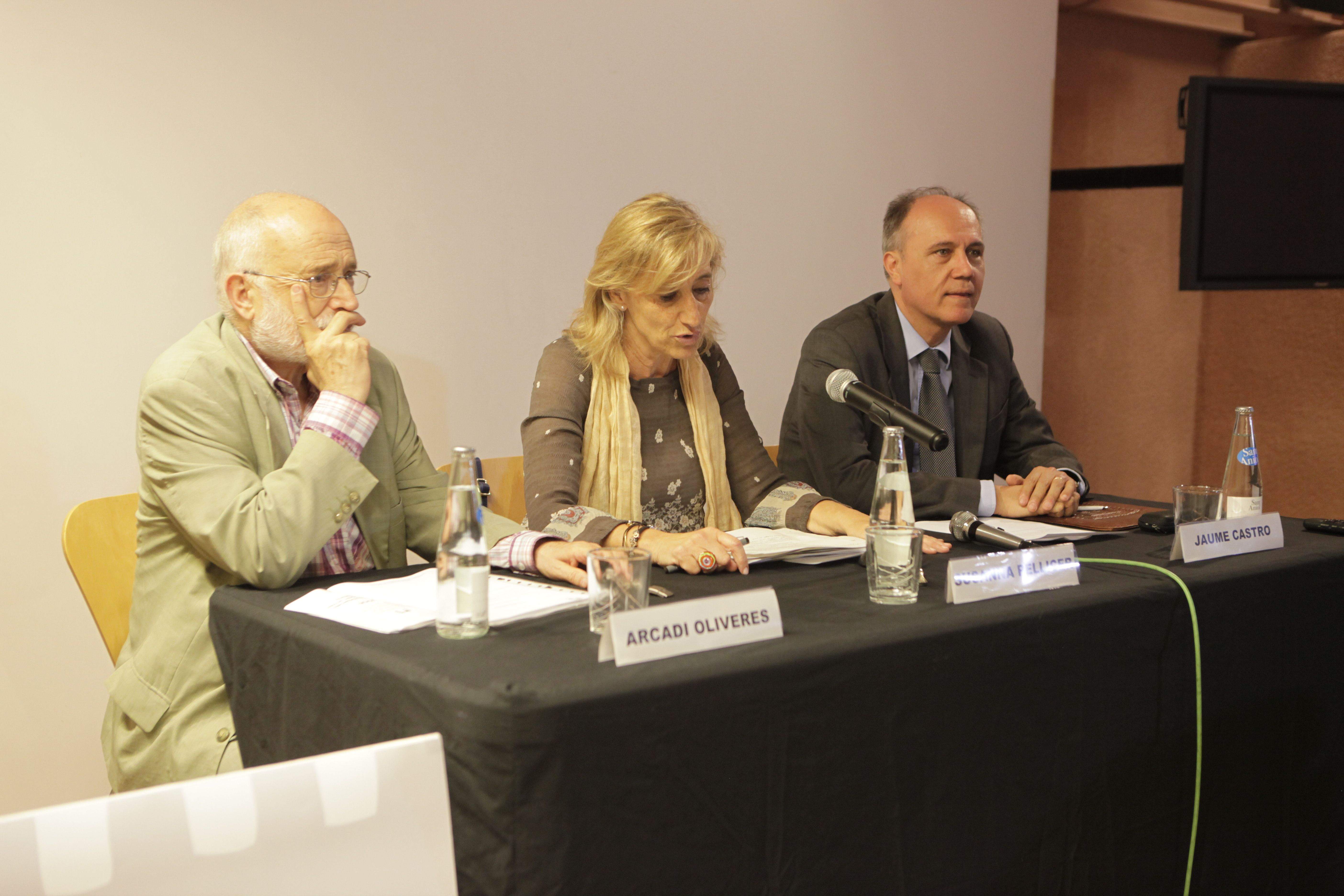 La presentació del curs, al claustre del Monestir FOTO: Artur Ribera