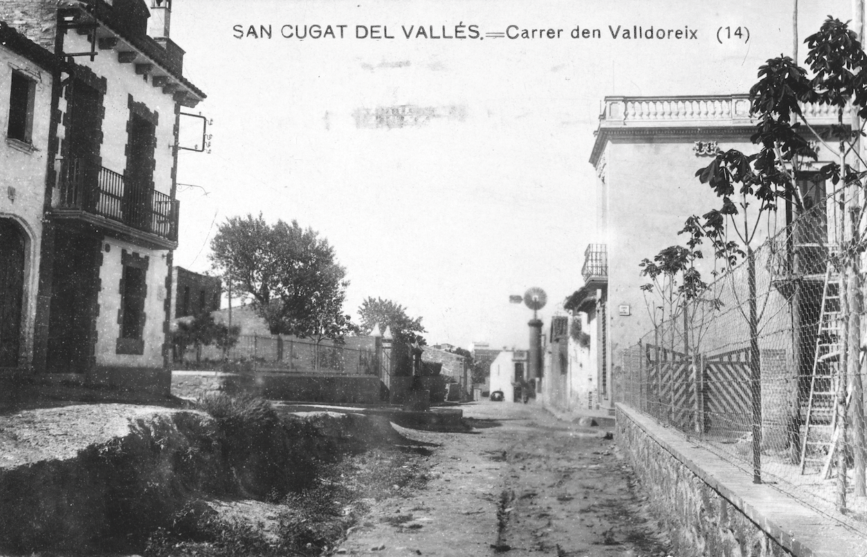 El carrer de Valldoreix a principis del segle XX FOTO: autordesconegut. Fons Josep Maria Casas Eroles