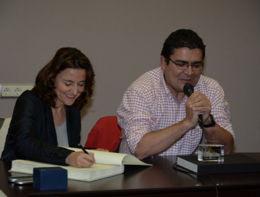 L'agermanament entre Sant Cugat i La Haba es va signar el 27 de març FOTO: Localpres