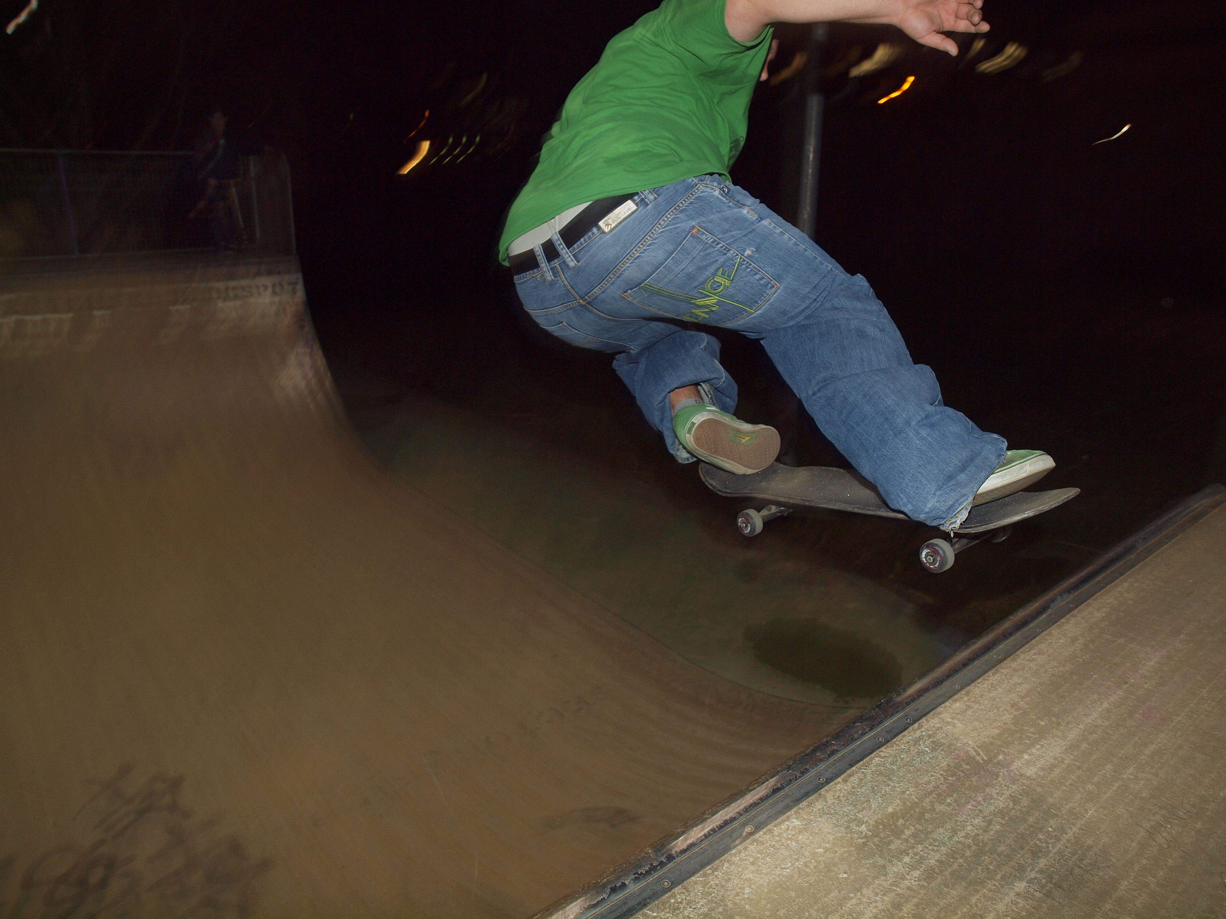  El primer Campionat d'Skateboard Amateur es fa per Festa Major, a l'skate park del parc de la Pollancreda FOTO: Artur Ribera