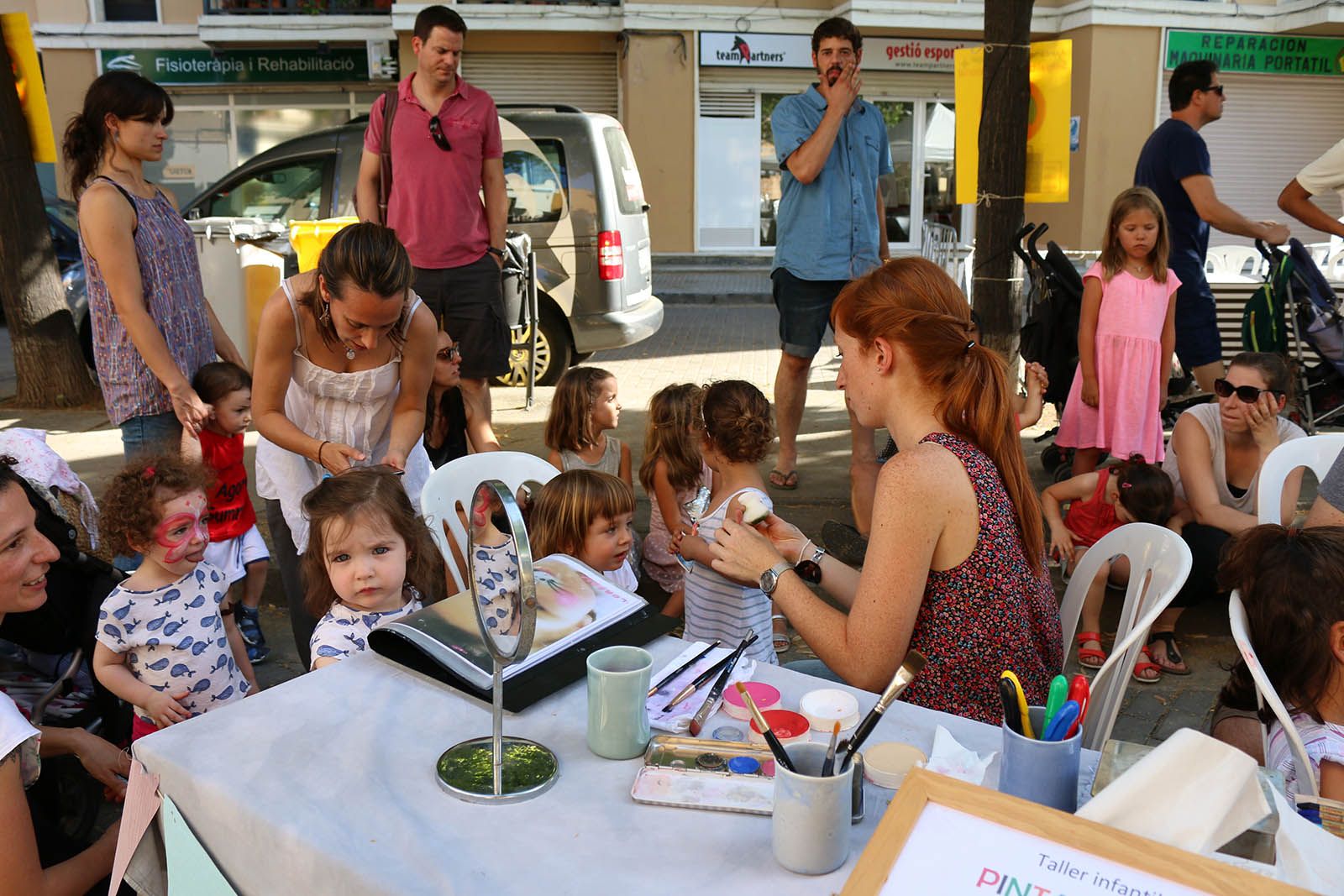 Activitats en familia a la Plaça Pep Ventura. Foto: Lali Alvarez
